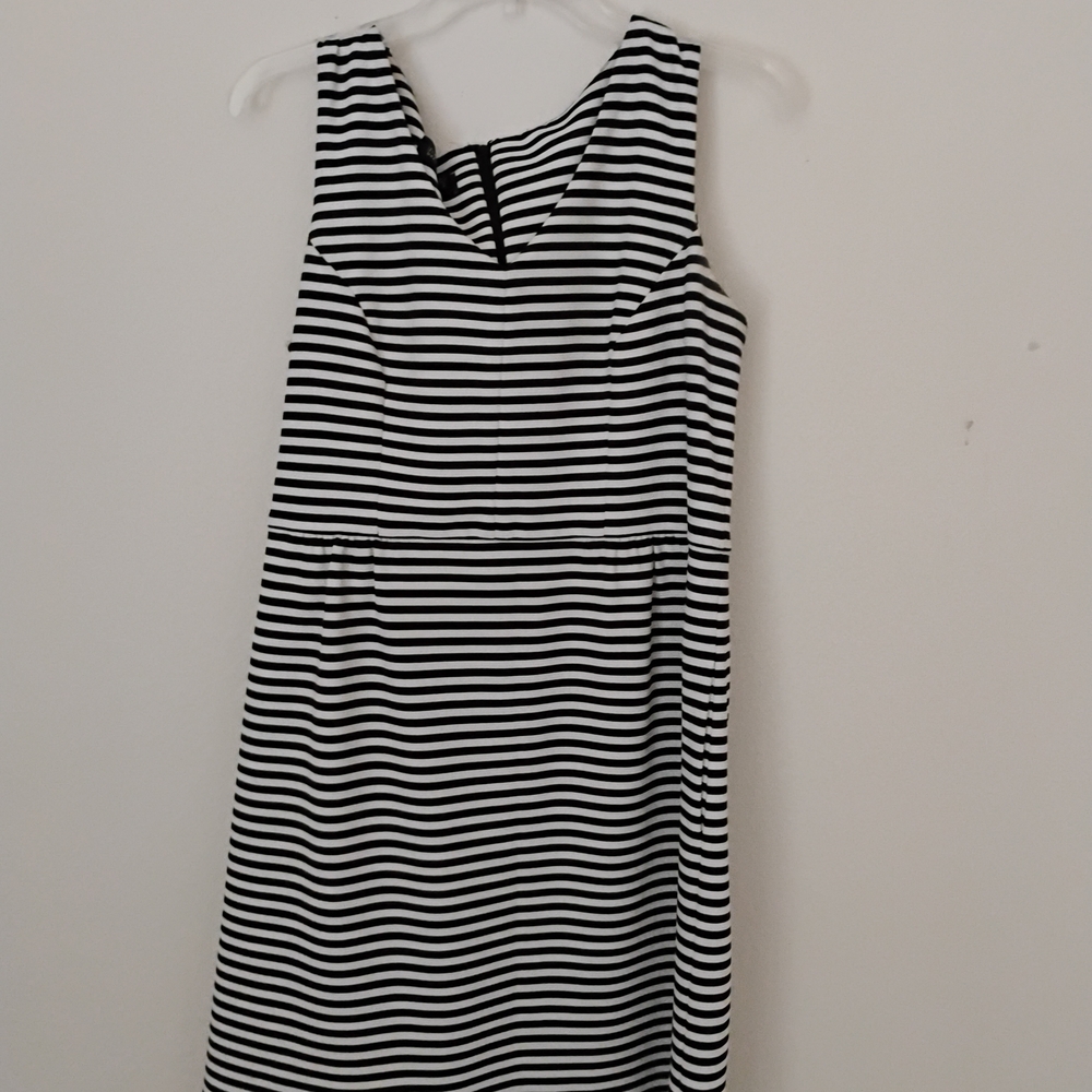 Jones New York Black and White Striped Midi Dress